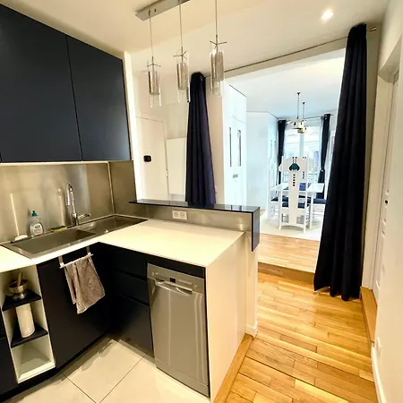 Lovely Montmartre Apartment