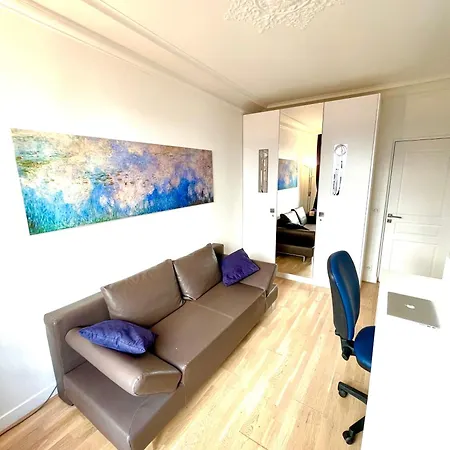 Lovely Montmartre Apartment